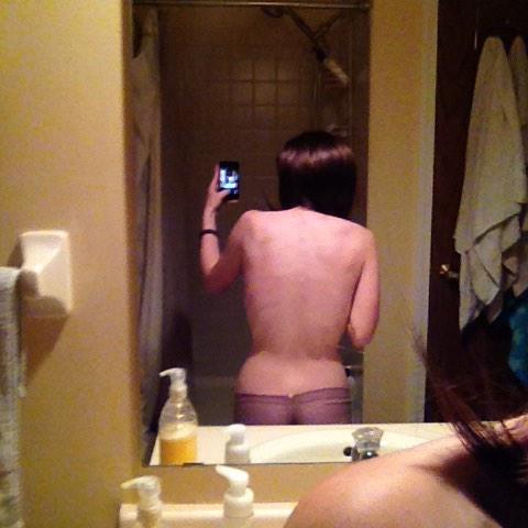 lonelyimperfect's tweet image. #backslip because I didn't realize how bad I've gotten again ... Going to bed at 88 lbs #bones #ana #mia