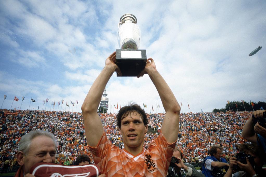 Happy Birthday, Marco van Basten! Seine Auftritte, nicht nur in Deutschland, sind unvergessen  