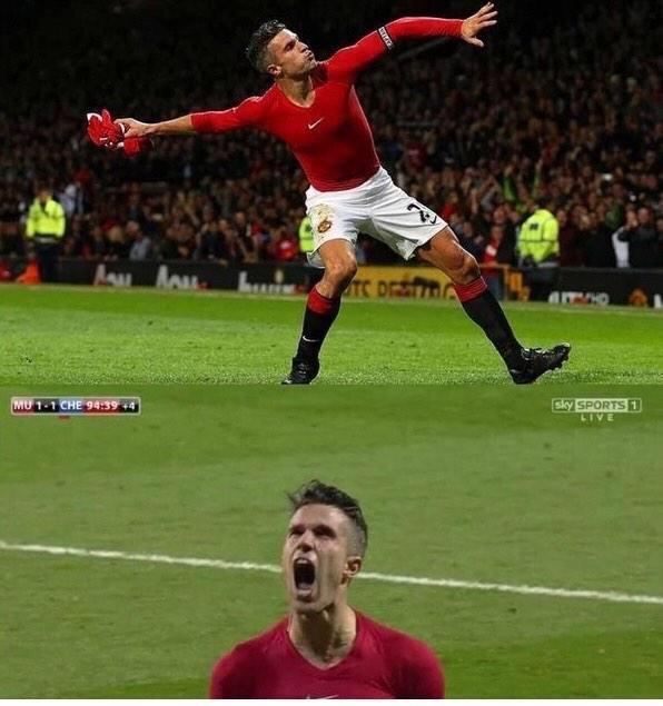 SundayChants's tweet photo. When she texts you first. http://t.co/nR8IhNlzMp