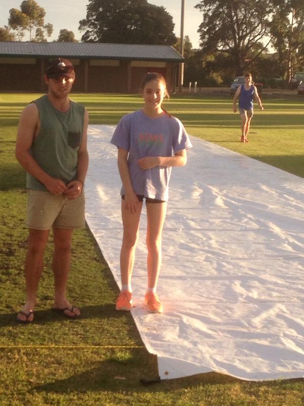 EssendonCC's tweet photo. Covers going down at Cross Keys. #greatdeck! http://t.co/SfqVk92bm3
