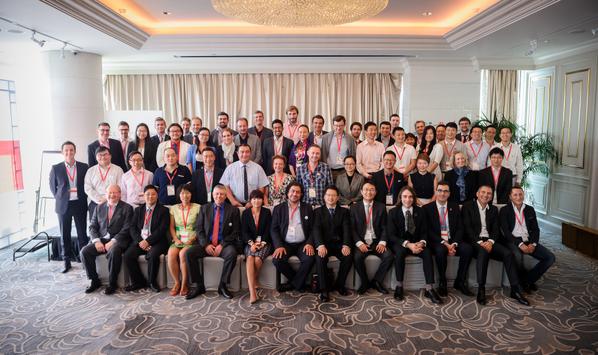 HuaweiFr's tweet photo. Photos de groupe pour continuer cette deuxième journée #DIPforum #Frenchtech digitalinpulse.fr http://t.co/6dg6RYUspr