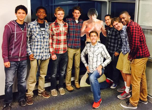 LSWTitanRunning's tweet photo. Flannel Friday......cuz it's gonna be cold for Sectionals. http://t.co/eou3iHnrl3