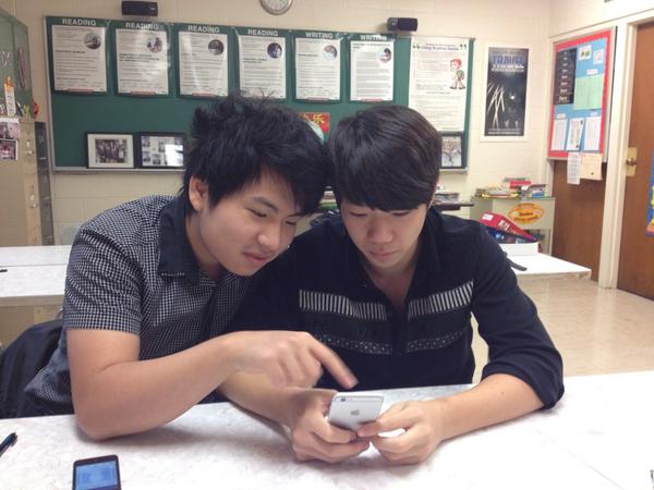Angela_Thomas91's tweet photo. Yuhan is teaching Tiancheng how to set up #FaceBook page so he can follow @GrandRiverAca #StudAbroad #TheRiver #ELL http://t.co/PYceRZG1OZ