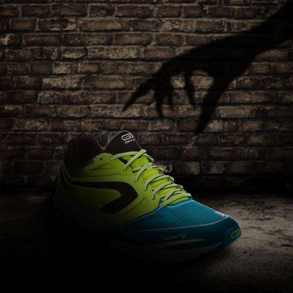 DecathlonEspana's tweet photo. ¡¡Esta noche vas a correr de miedo!! Feliz #Halloween deportistas ;) http://t.co/L7Y24BxYZ6
