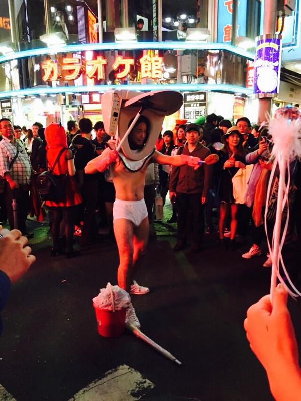 【画像】　現在の渋谷の様子がヤバイ　ハロウィンのコスプレしたリア充達で溢れかえる 