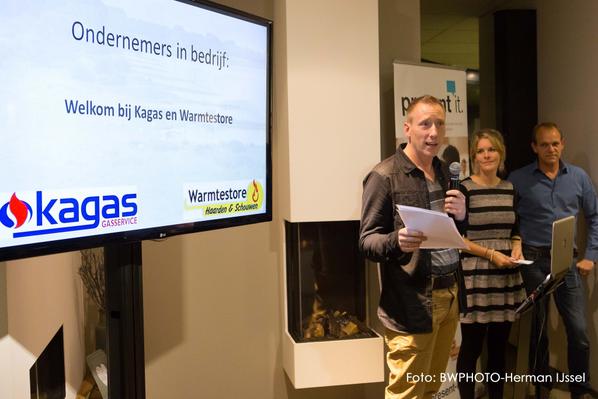 FOTO:Ondernemers worden welkom geheten bij @Warmtestore_bv en <a href="/Kagas_rios/">Kagas.nl</a>. Prachtige foto gemaakt door <a href="/bwphotokampen/">BWPHOTO</a>