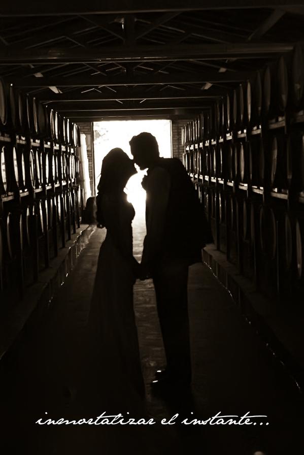 atalanteeventos's tweet photo. Se trata de captar la ilusión de una pareja en el día mas importante... ¿Aún no te has decidido? pregúntanos!!! http://t.co/X2rOMVaZAF