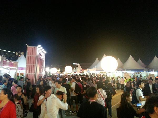 QU3NT1NP's tweet photo. Festival du pinard !! http://t.co/jvcMXrM7Vj
