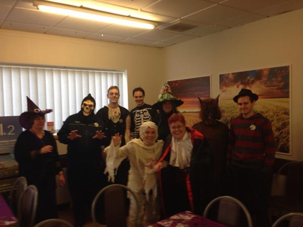 MissKAMason's tweet photo. Happy Halloween 👻🎃 http://t.co/uMaODwCQy6