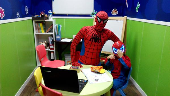 monkeytreehk's tweet photo. #TRICKORTREAT! #Spiderman with his apprentice!
Happy #Halloween from #MonkeyTree #Fanling Center!

#mtelchk #hongkong http://t.co/2ulu62Wx2J
