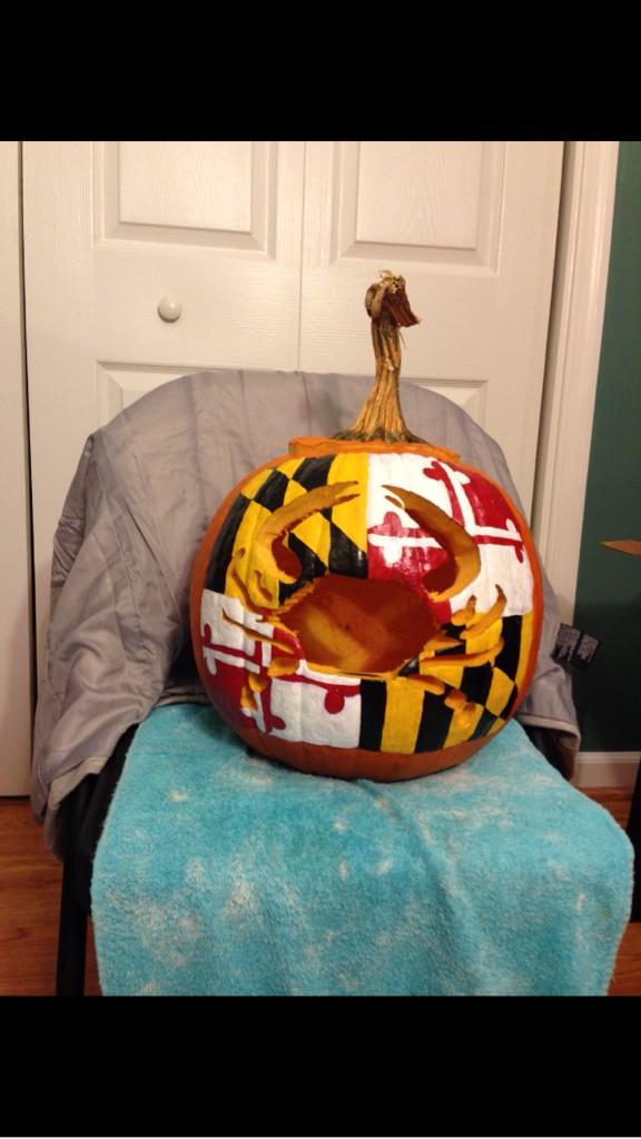 ALynne09's tweet photo. My teams pumpkin for the carving contest at work today #wegotthis http://t.co/70cNzm3QQ7