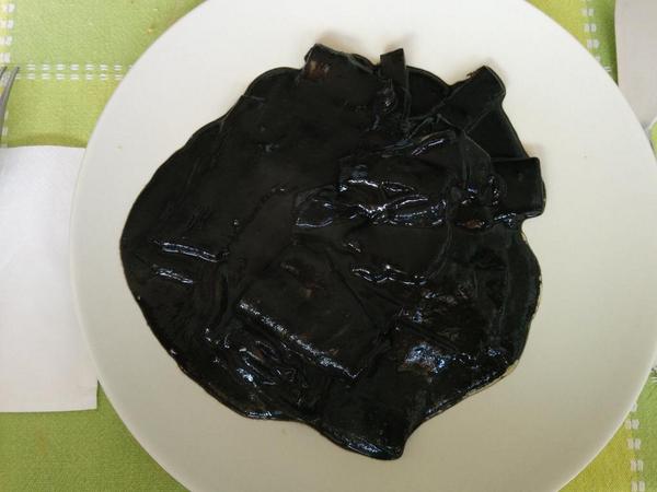 txipirones en su tinta, va a ser difícil hacer salsa mas negra que esta @robinfood #cocinasinchorradas