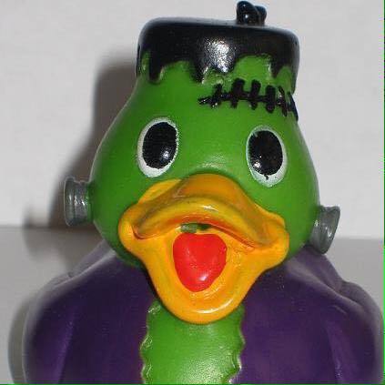 Velvet_Central's tweet photo. Happy Halloween from Frankenduckie! We are Up To No Good again tonight. So much fun, it's scary *boo* http://t.co/ZbDymmYs0T