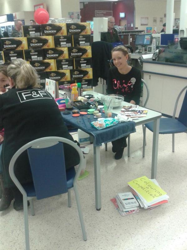 Daveypee1's tweet photo. Halloween at ebbw vale 2444 #funkyfriday @clivetesco @headcaseymike @beng0805 http://t.co/jDds0FpUJS