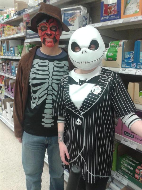 Daveypee1's tweet photo. Halloween at ebbw vale 2444 #funkyfriday @clivetesco @headcaseymike @beng0805 http://t.co/jDds0FpUJS