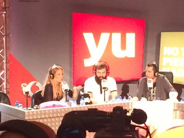 edurneclubfans's tweet photo. “@MartukiSevilla: Esa @Edurnity cantando Mi Novio es un Zombie 😂😂😂😂 luego subire video jajajaja @yu_ntpn http://t.co/mMSibl9UY6” #yuEdurne