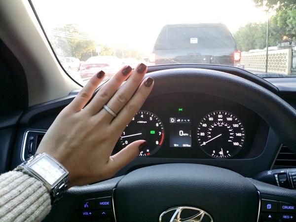 janydiaz's tweet photo. Because we all love traffic don't we? Lol my nails came out perfect! 🙆💅🙈 #blushred #ihatetraffic #TGIF http://t.co/nPoMDbvmxO