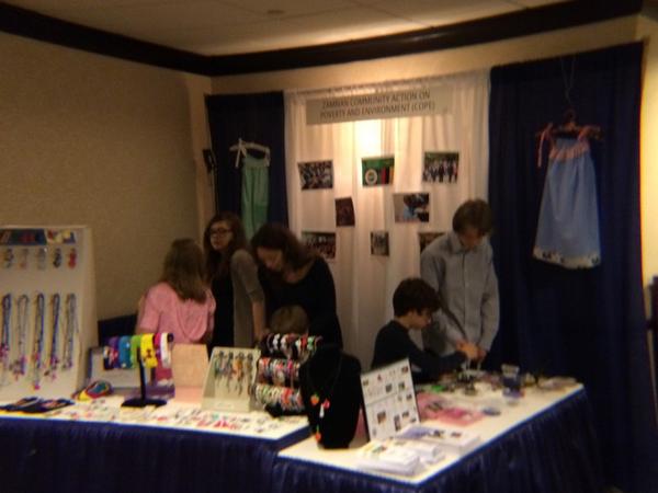 mb06bps's tweet photo. @bcs_cobras @bcsptsa @Jason_Hill_BCS @LoriSoifer The kids setup and just kept working! #character2014 #projectcope http://t.co/NYtGj3vzBN