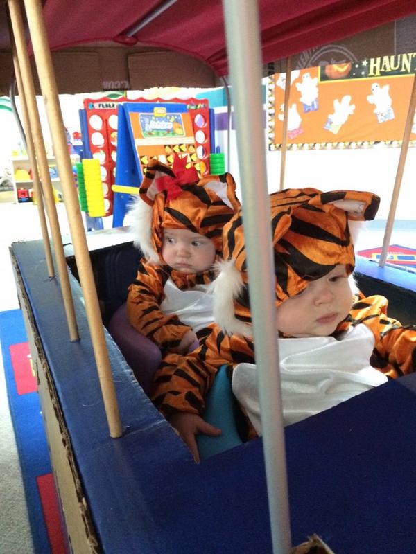 mlcarter18's tweet photo. Happy Halloween!! #CLBabyBOO @PartyCity http://t.co/tCrjpqREZK