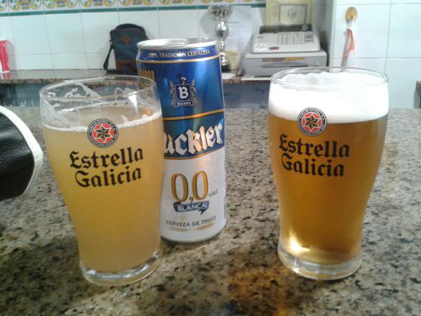 diegoolaya14's tweet photo. En el #clandelosviernes con el @Beldatorrefiel http://t.co/hnYhjDFGKd