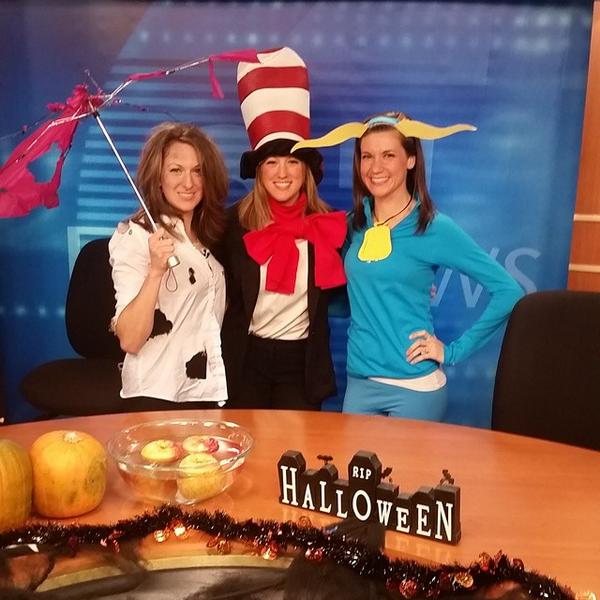 KayWhiteUK's tweet photo. Happy Halloween Northland! #FoxSunrise girls dressed up for the show today! #HitByLightning #CatInTheHat #BabeBlueOx http://t.co/E8TOW4n1ya