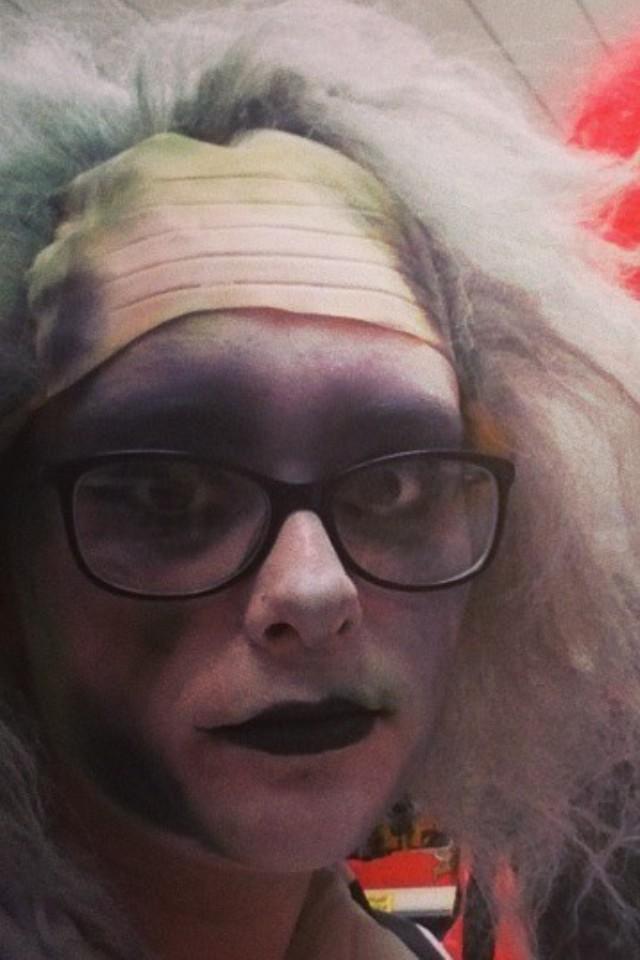 You need to change your hairdresser x