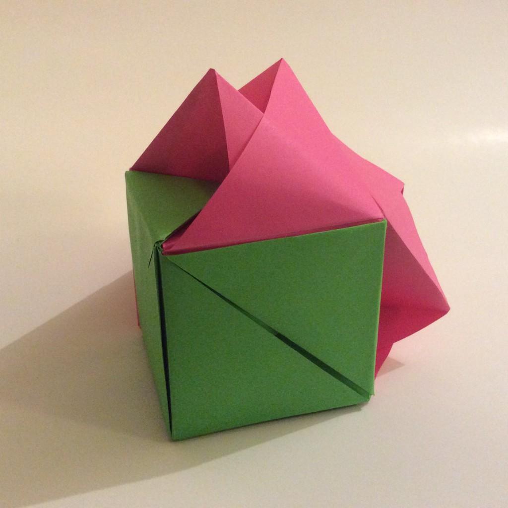 Origami Rose, Origami rose, based on zabuton - 8x8 matrix, …