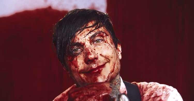Happy birthday Frank Iero 