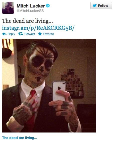 gothicRomantic's tweet photo. November 1st.. Today 2 years ago, mitch lucker died.. 
the dead are living.. #NeverForget http://t.co/k5hCnWsKKt