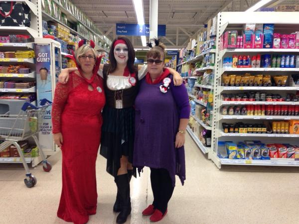 sarah davies tweet media