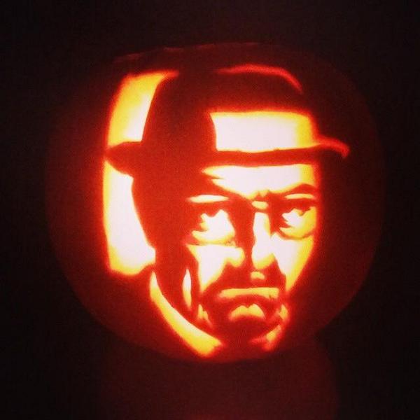 LakelandUK's tweet photo. Breaking Bad pumpkin! #CreativeCarving #BreakingBad #Halloween #PumpkinLantern http://t.co/s8hkgo8BnH