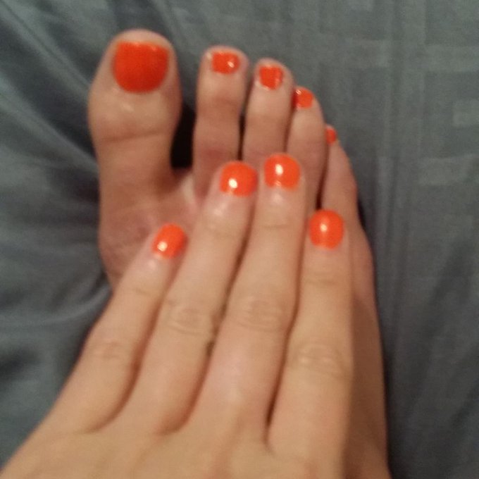 Mani and pedi :-) http://t.co/1nwEztBDhG