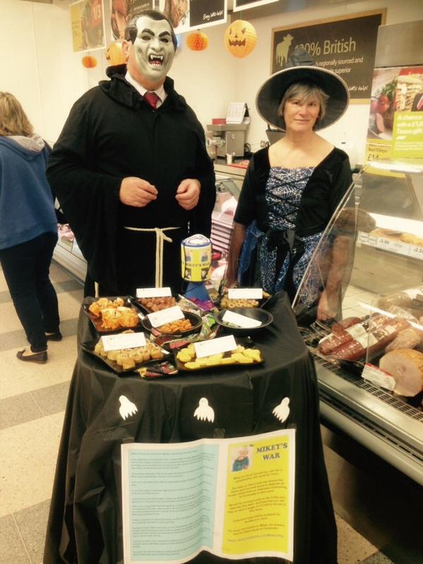 It's all about Mikey! <a href="/SarahLawls/">Sarah Lawler</a> <a href="/JamesSanders79/">James Sanders</a> <a href="/2tilesmilePZ/">Penzance</a> #awesome31