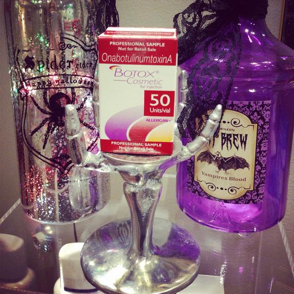 Amelia_Aesthtic's tweet image. The #bootox is flowing!