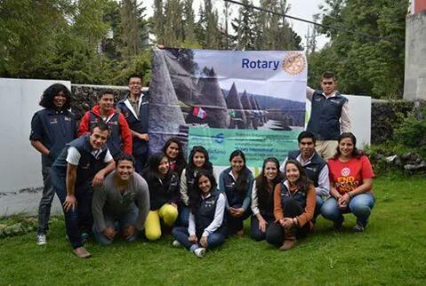 Rotaract4170's tweet photo. Rotary: organización mas grande del mundo con mas de 2 millones de socios de diferentes naciones #familiarotaria4170 http://t.co/duUSSpZ4KN