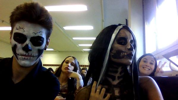 Noemiui1's tweet photo. Y hoy en clase así http://t.co/4fuRkdAayh