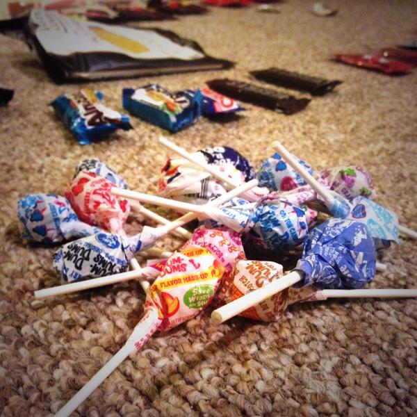 Smarter_Parent's tweet photo. Happy Halloween! Have fun, be safe and don't eat too much candy! #Halloween #2014 http://t.co/3YHfXbBEUW