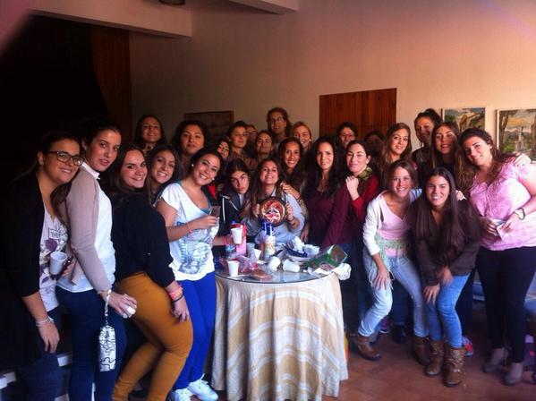 moralejja's tweet photo. Te quejarás de cumpleee @fatimasantana33 happy Bdayy 🎂🎂 http://t.co/EKHfnoehkU