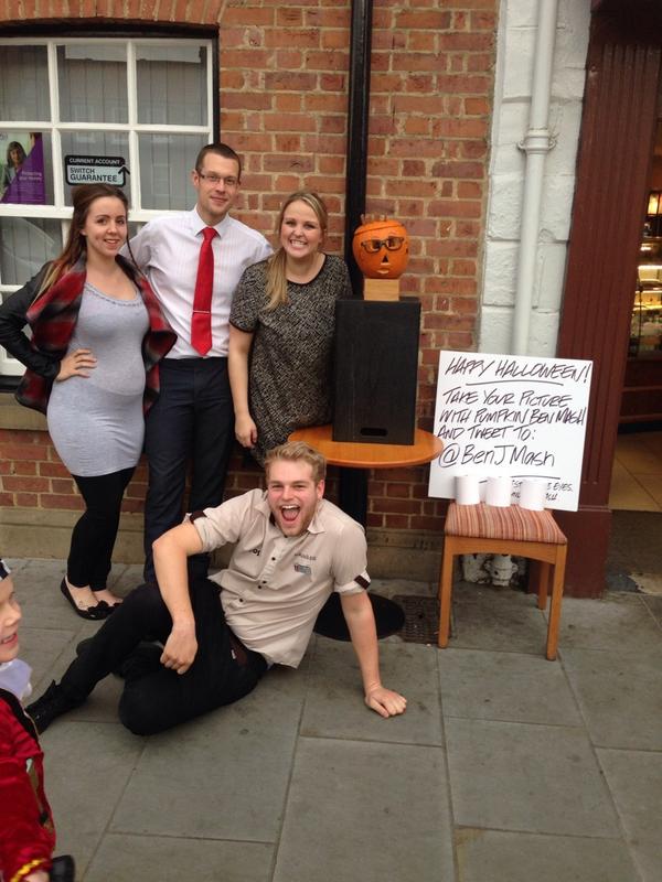 YarmItalian's tweet photo. @BenJMash happy halloweeeeeen! 🎃🎃 what a scary bunch #dvyarm http://t.co/HuvHupXs3S