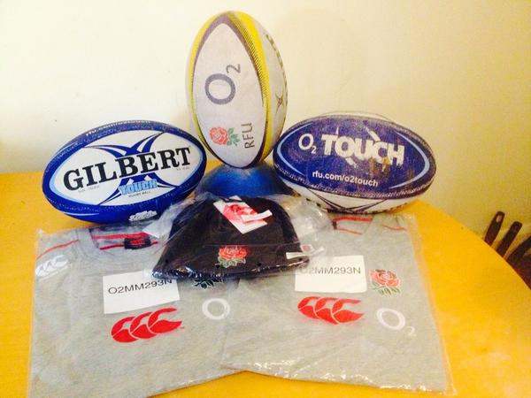 O2TouchUon's tweet image. Follow and Retweet our last tweet for the chance to win this RFU stash #O2Touch