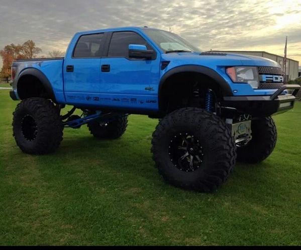 _LiftedTrucks_'s tweet photo. #Ford 😍 http://t.co/3OEOg6z743