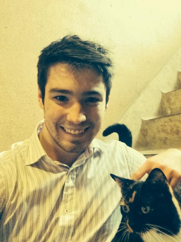 UmegaDavid's tweet image. Made a new friend at a viewing #lovecats#happyhalloween