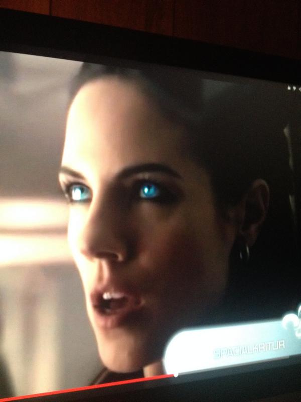 MaryjoBoyle's tweet photo. #HappyHalloween to @Anna_Silk  and @ZoiePalmer &amp; #ScaryDEMON. http://t.co/QSK5MmDojC