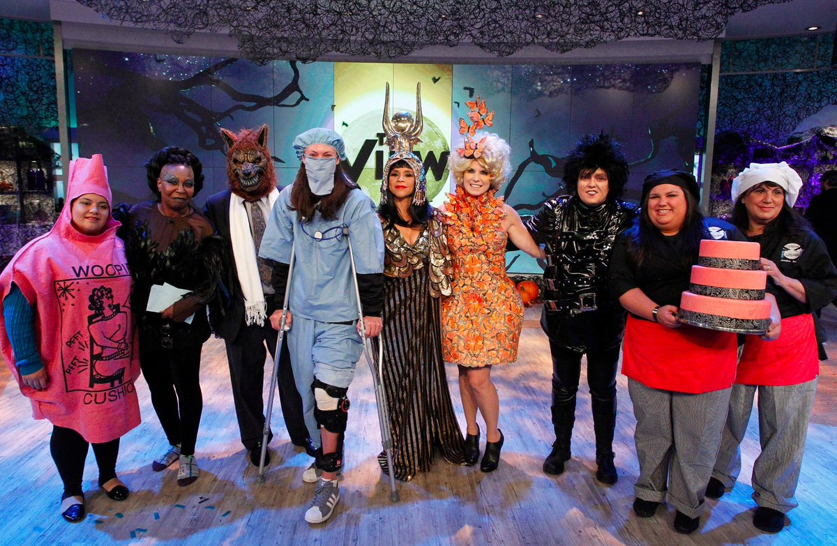 TheView's tweet photo. Your hosts picked their favorite costumes from our studio audience! #WhoopiCushion #WolfOfWallStreet #EnchantedView http://t.co/TfUnPfpgrJ