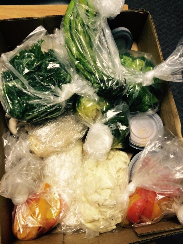 jolenesgeorge's tweet photo. Thanking Eat Clean Healthy Grill & Juice Bar on Elizabeth Ave. for my delicous meal prép. #bikinicompetitor #NLABBA http://t.co/cMkPMwElKG