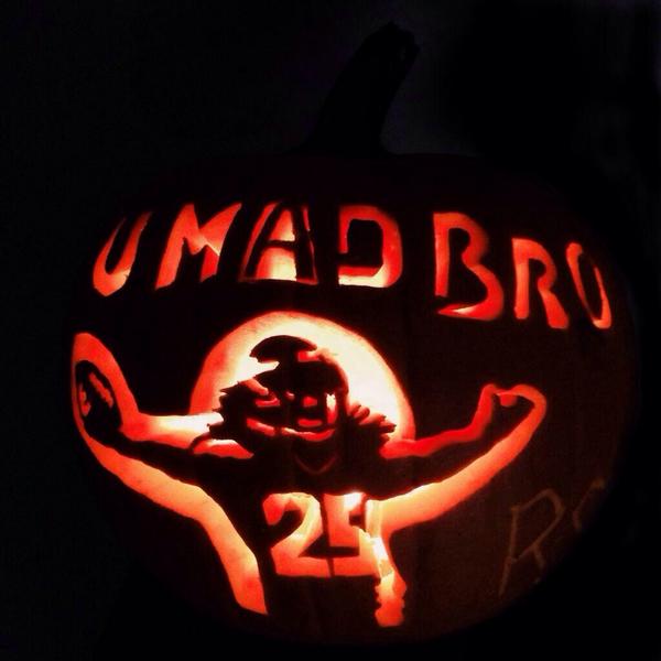 _natecollins's tweet photo. #HawkOLantern #Halloween2014 #Seahawks #richardsherman @RSherman_25 #umadbro http://t.co/wvkDiKxGKo