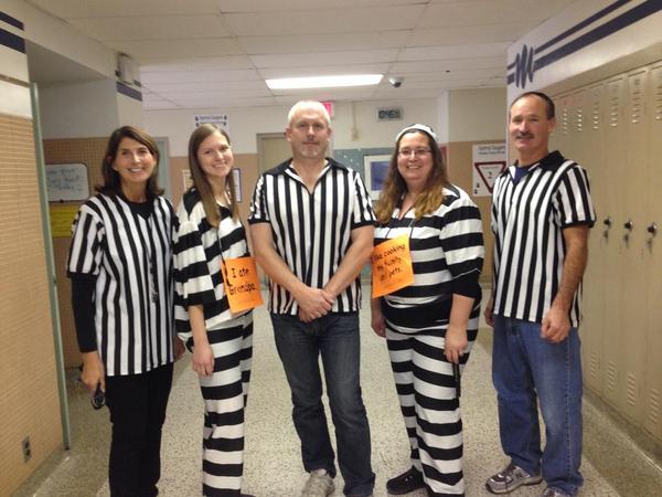 Sille789's tweet photo. Team Tigers #1cms #cmsnation1415 http://t.co/OmoFEXkrSk