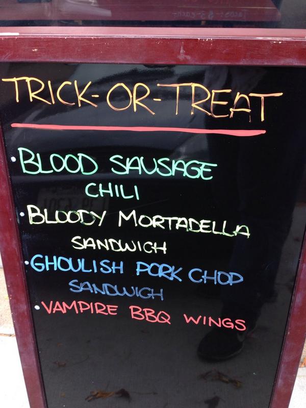 THESALSATRUCK's tweet image. #nowservingatthegarage #ghoulish #halloweenmenu