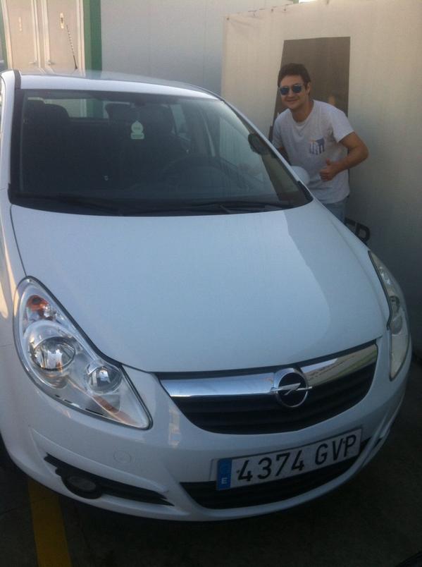 chusto6's tweet photo. Mi nuevo coche!! #vamos http://t.co/WX9Gzf273f