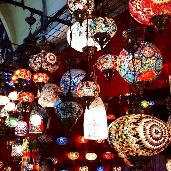 TravelMagazine's tweet image. #BerlinIstanbul What a great time in the Grand Bazaar of Istanbul today, ever been there? Colours are magical! 😍🚂
